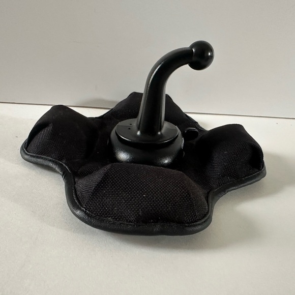 Garmin nuvi GPS Device with Mount and Charger 255W - Picture 3 of 9